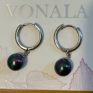 Black Pearl-drop/hoop earrings!